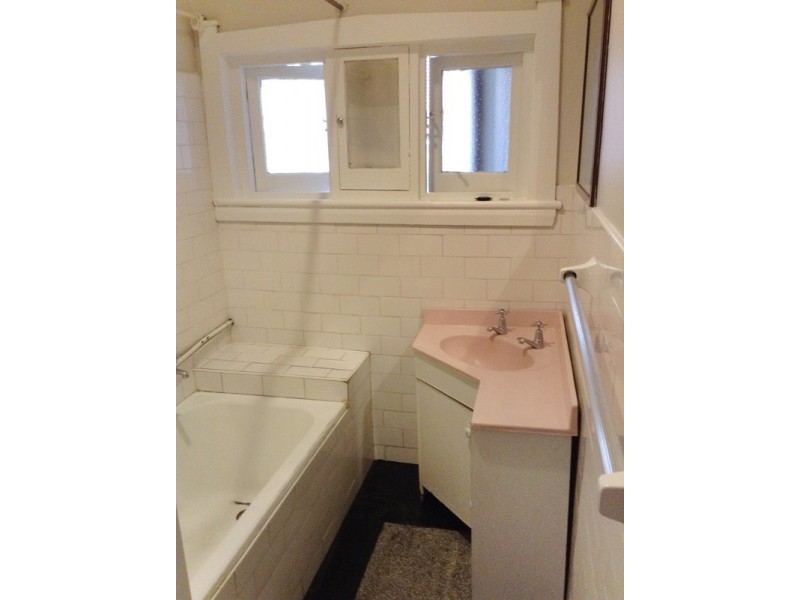 44 Loftus Crescent, Homebush NSW 2140