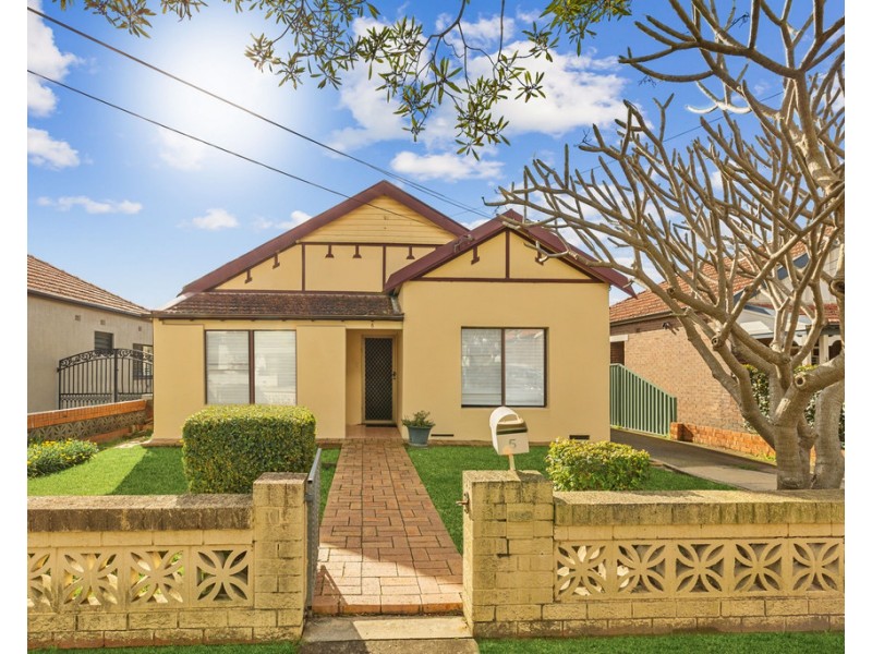 5 Chatfield Avenue, Belfield NSW 2191