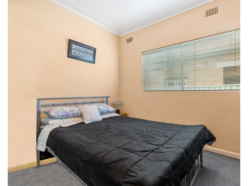 5 Chatfield Avenue, Belfield NSW 2191