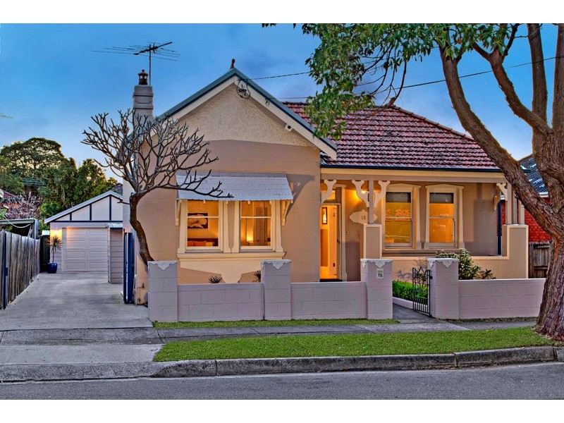 15 Tudor Street, Belmore NSW 2192