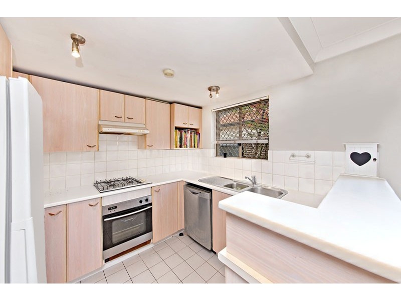 2/37 Oak Street, Ashfield NSW 2131