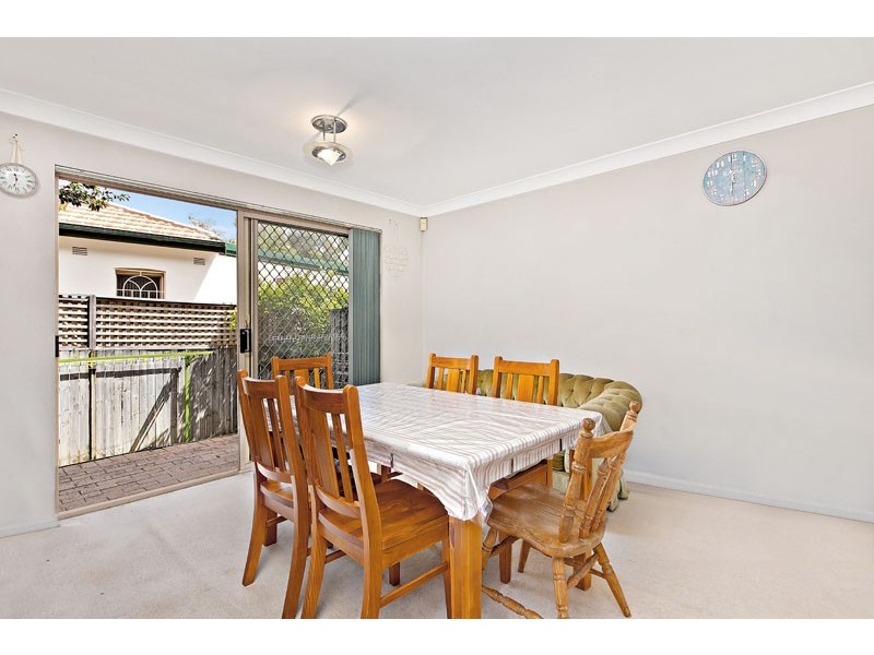 2/37 Oak Street, Ashfield NSW 2131