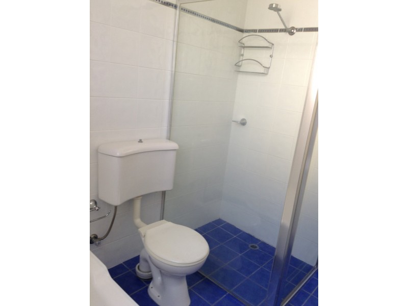 2/16 Jubilee Ave, Carlton NSW 2218