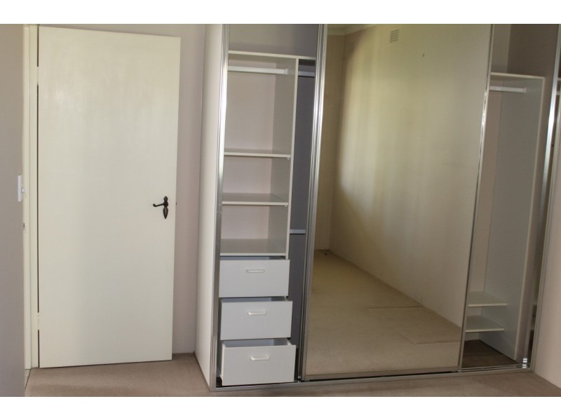 2/16 Jubilee Ave, Carlton NSW 2218