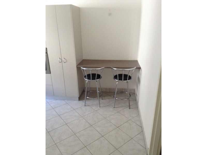 2/16 Jubilee Ave, Carlton NSW 2218