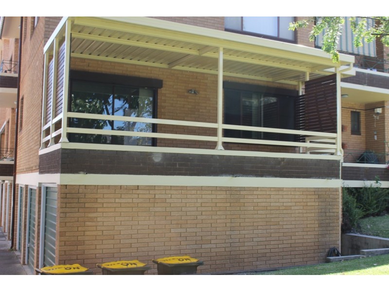 2/16 Jubilee Ave, Carlton NSW 2218