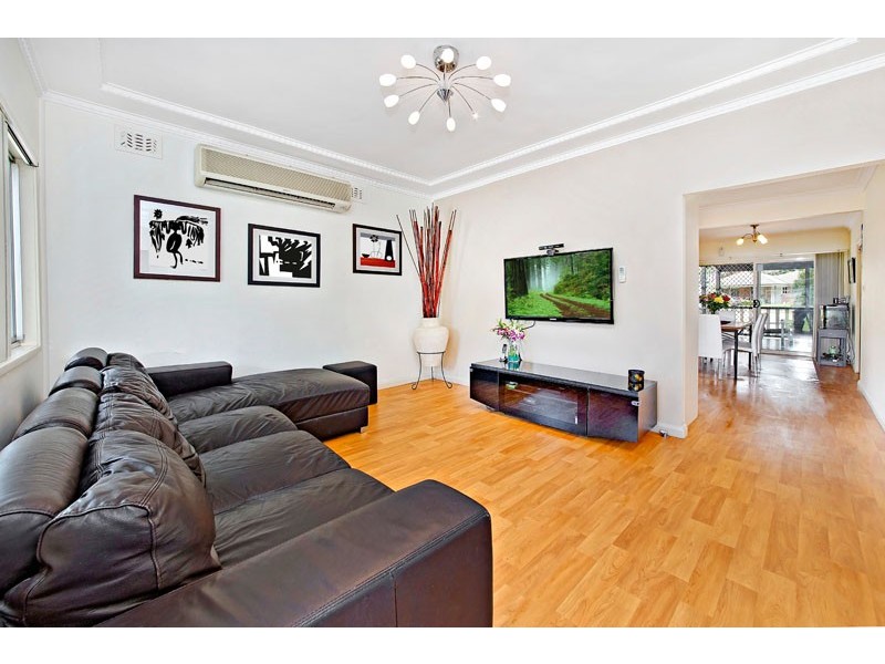 37 Lees Avenue, Croydon Park NSW 2133