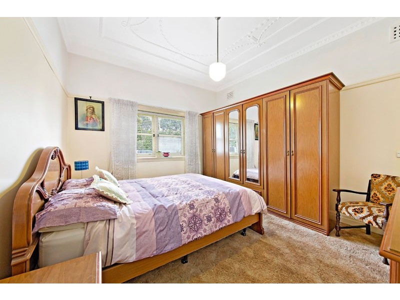 211 Burwood Road, Croydon Park NSW 2133