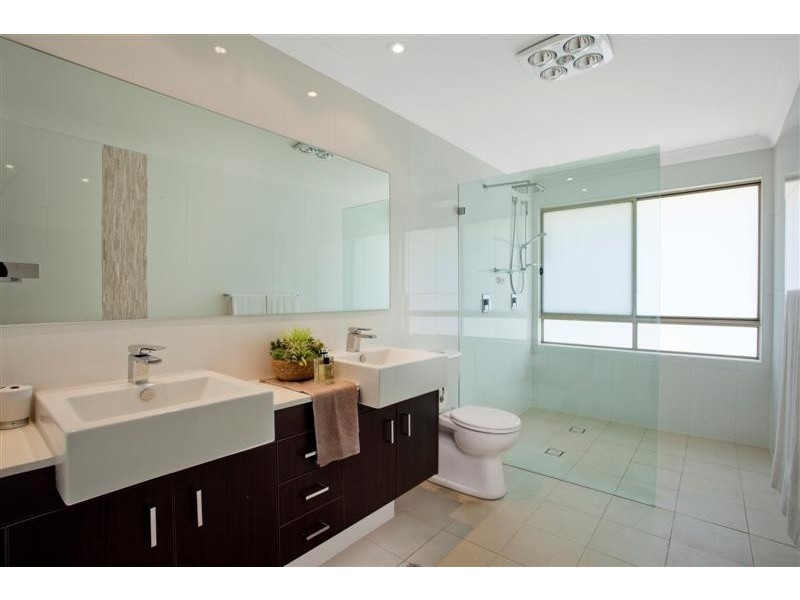 299 Georges River Rd (entry via Rawson St), Croydon Park NSW 2133