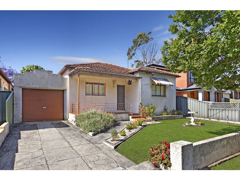 13 James Street, Strathfield South NSW 2136