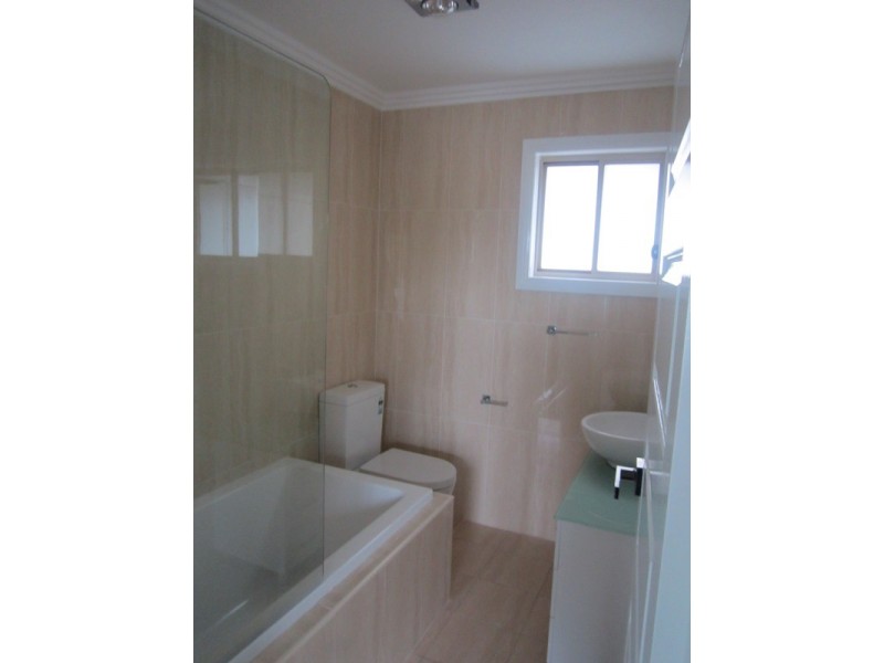 2a Kerrinea Road, Sefton NSW 2162