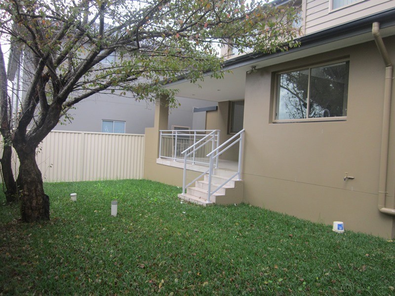 2a Kerrinea Road, Sefton NSW 2162