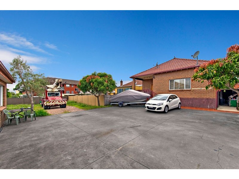 27-29 Yangoora Road, Belmore NSW 2192