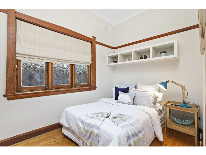 38 Cromwell St, Croydon Park NSW 2133