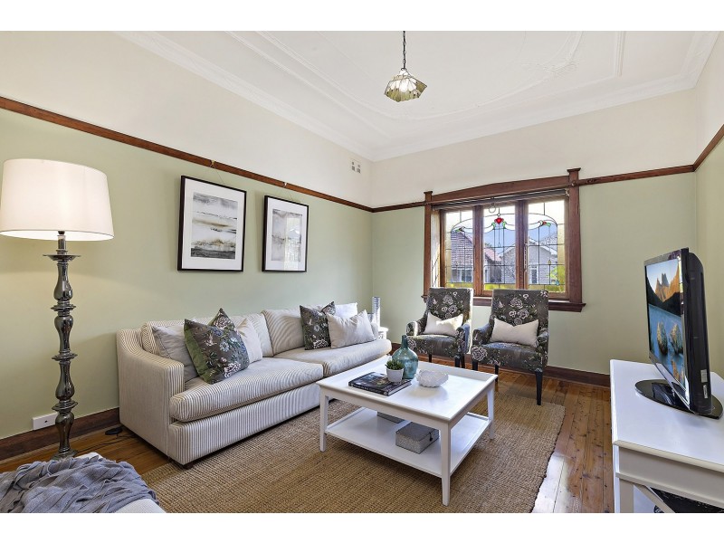 38 Cromwell St, Croydon Park NSW 2133