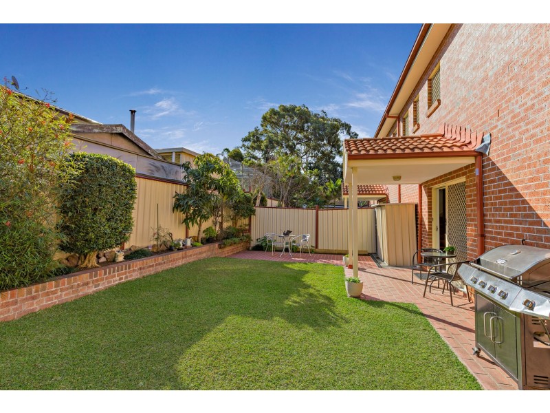 13/4-38 Roberts Road, Greenacre NSW 2190