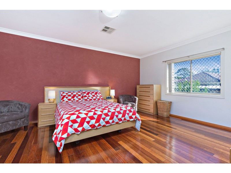 13/4-38 Roberts Road, Greenacre NSW 2190