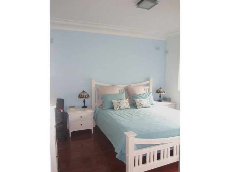 68 Ludgate Street, Roselands NSW 2196