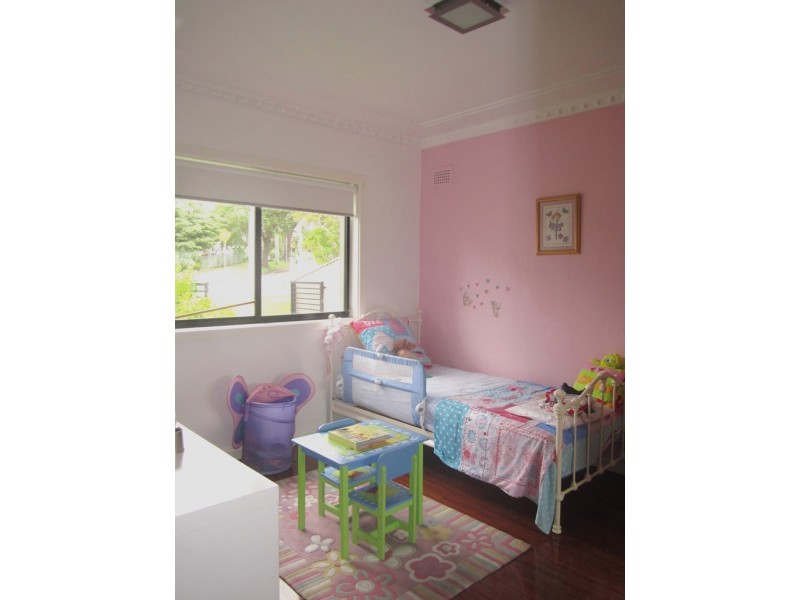 68 Ludgate Street, Roselands NSW 2196