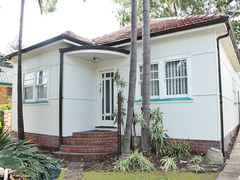 5 William Street, Strathfield South NSW 2136