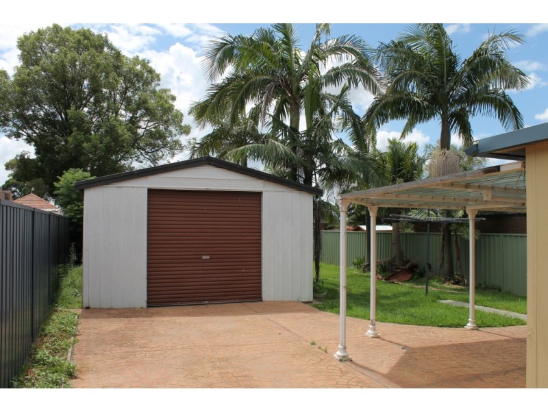 5 Blackwood St, Belfield NSW 2191