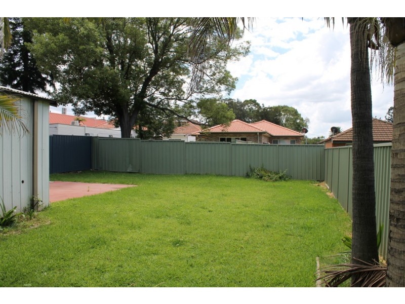 5 Blackwood St, Belfield NSW 2191