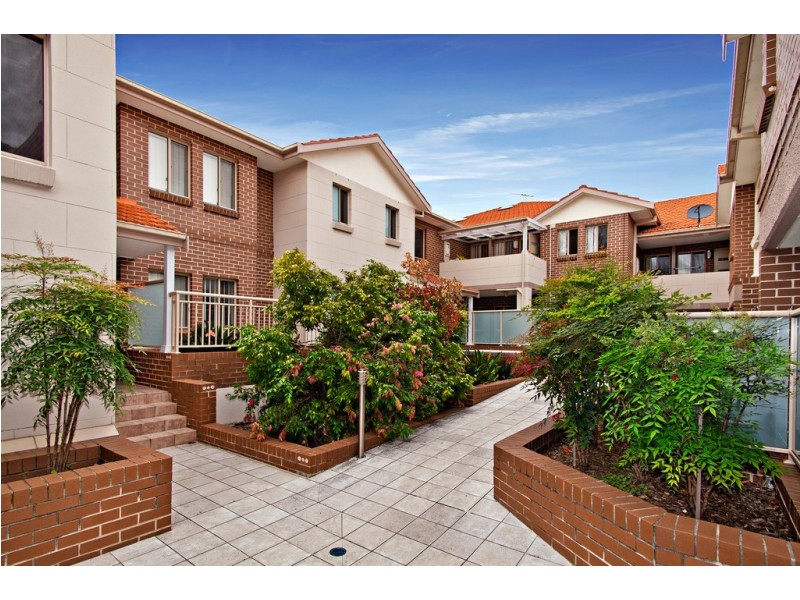 7/70-74 Burwood Road (Cnr Lily St Burwood Heights), Burwood NSW 2134