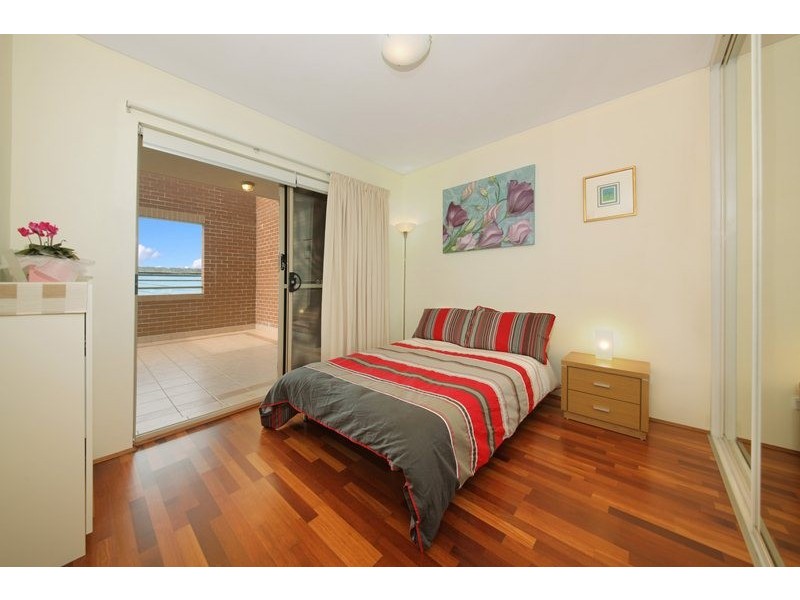8/90-100 Edwin Street North, Croydon NSW 2132