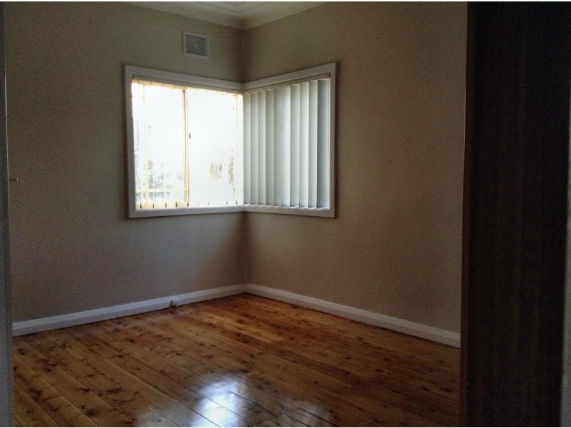 18 Chiltern Road, Guildford NSW 2161