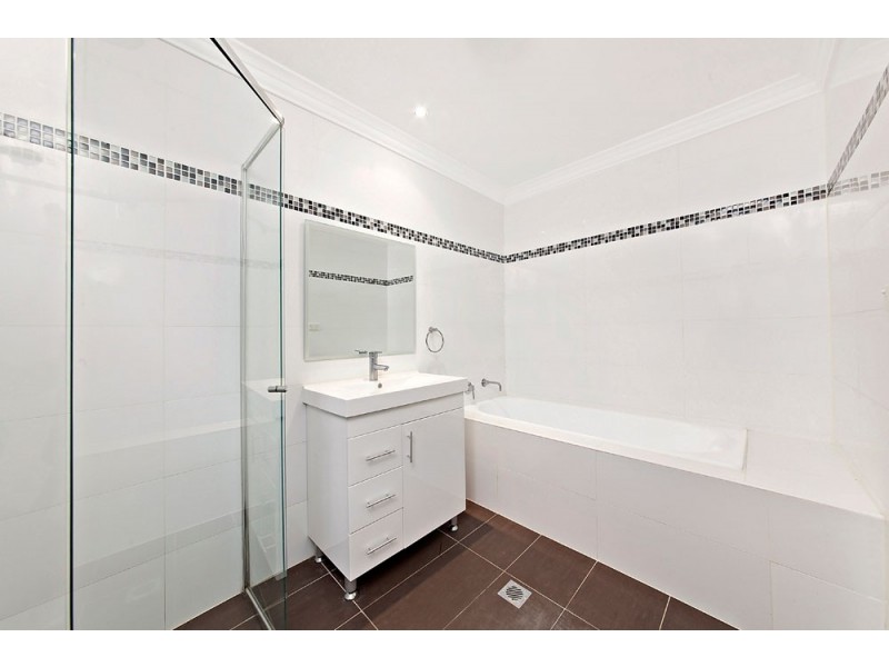 6/1-3 Bligh St (border BURWOOD), Burwood Heights NSW 2136