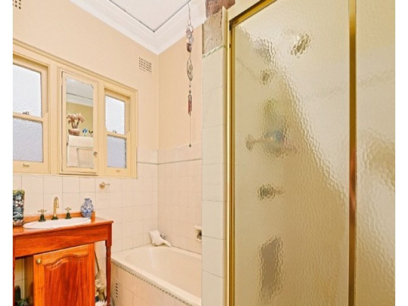 20 Holmwood Avenue, Strathfield South NSW 2136