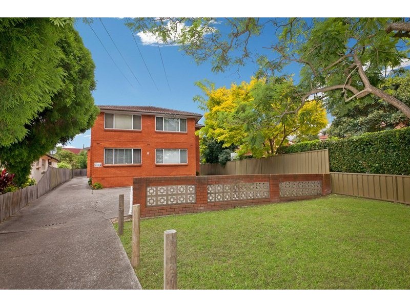 2/6 Lincoln Street, Campsie NSW 2194