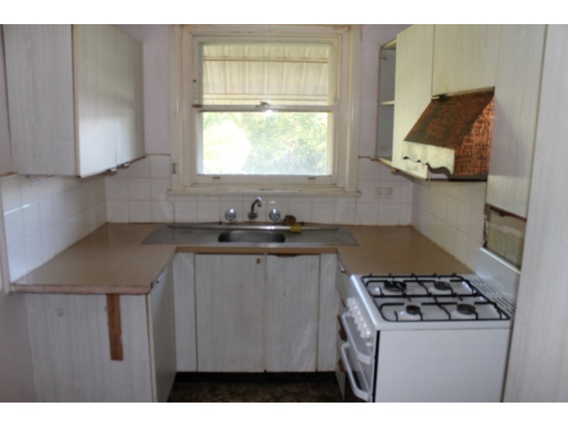 98 Benaroon road, Belmore NSW 2192