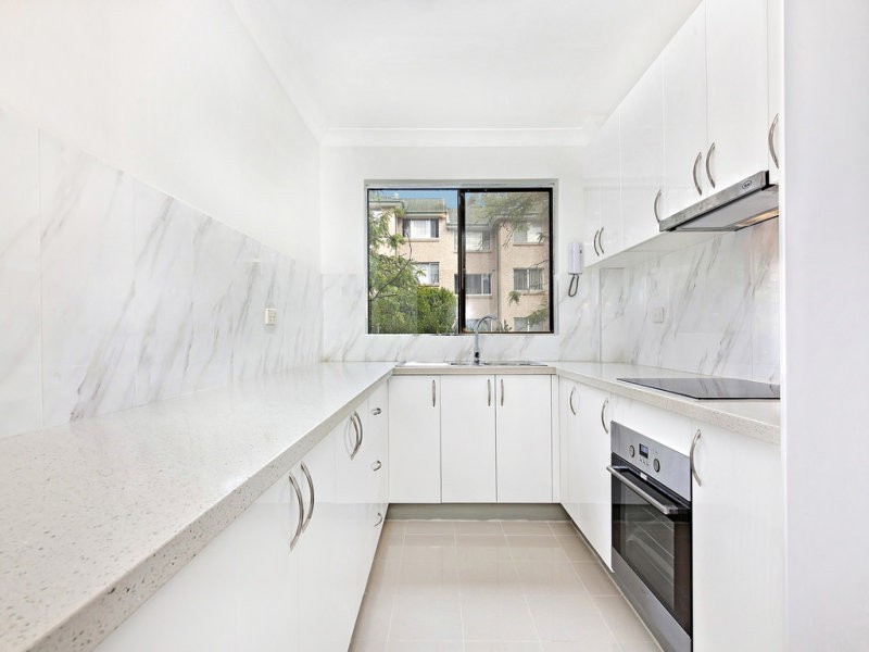 8/49-57 Flora Street, Kirrawee NSW 2232