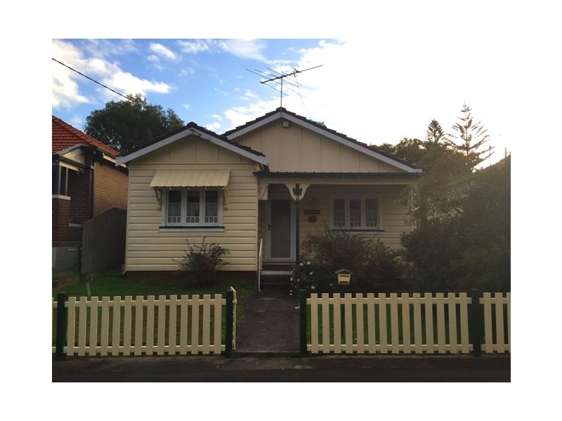 15 Windsor Avenue, Croydon Park NSW 2133