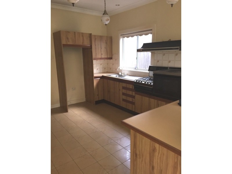 15 Windsor Avenue, Croydon Park NSW 2133