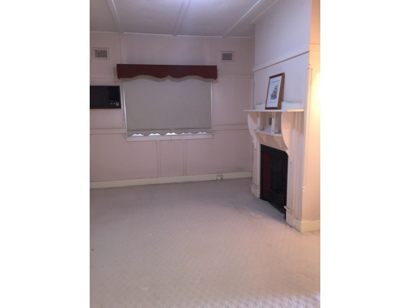 15 Windsor Avenue, Croydon Park NSW 2133