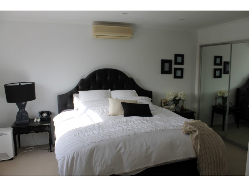 30 Ron Scott Circuit, Greenacre NSW 2190