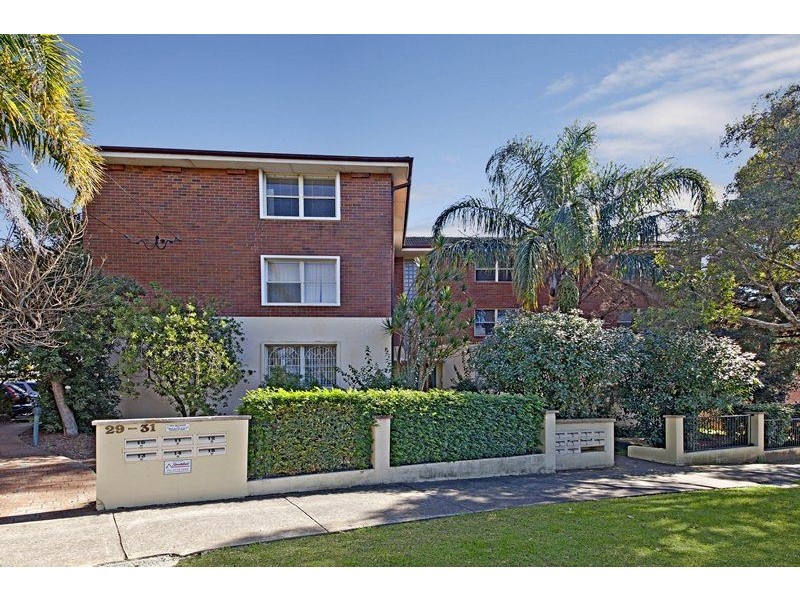 9/29 Marlene Crescent, Greenacre NSW 2190