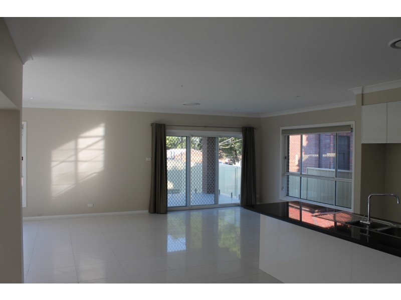 6 Hillcrest, Strathfield South NSW 2136