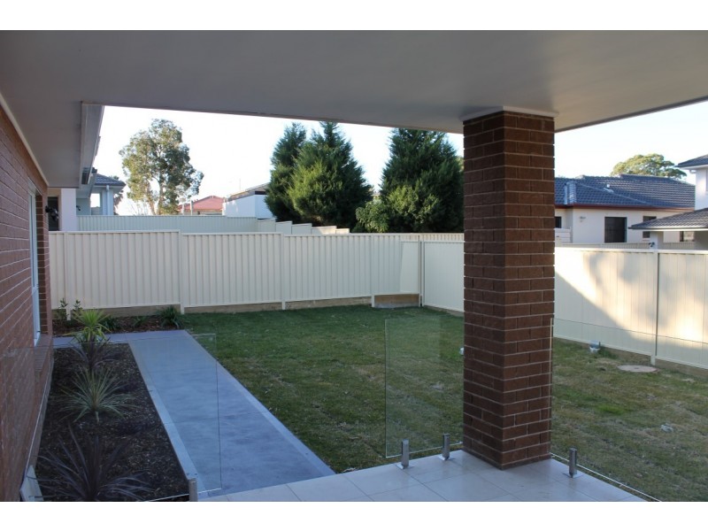 6 Hillcrest, Strathfield South NSW 2136