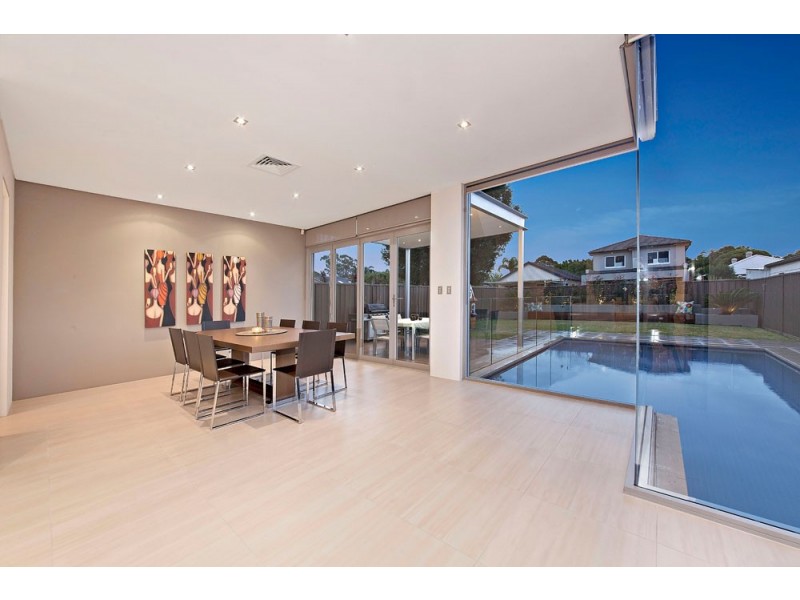 4 Lyminge Road, Croydon Park NSW 2133