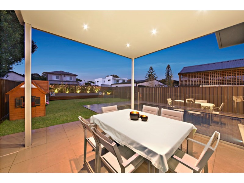 4 Lyminge Road, Croydon Park NSW 2133