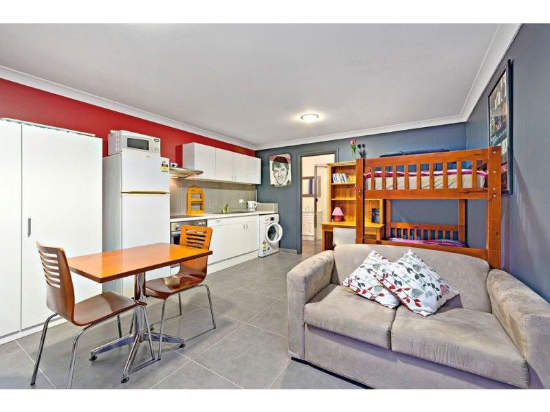 10 Eden Avenue, Croydon Park NSW 2133