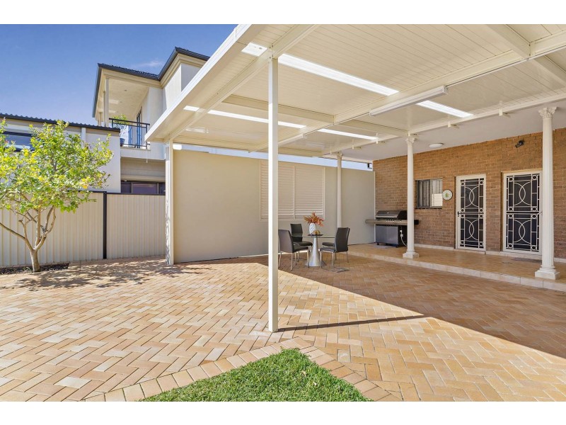 4 Lindsay Street, Campsie NSW 2194