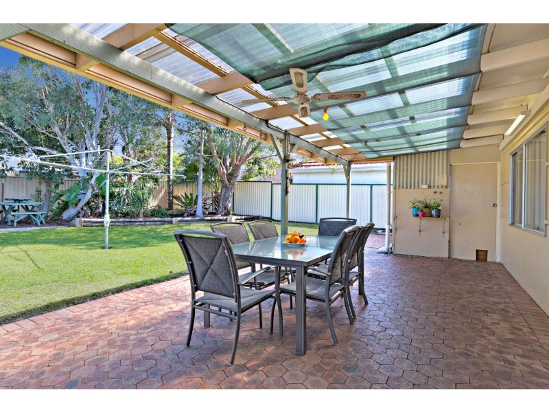 186 Juno Parade, Greenacre NSW 2190