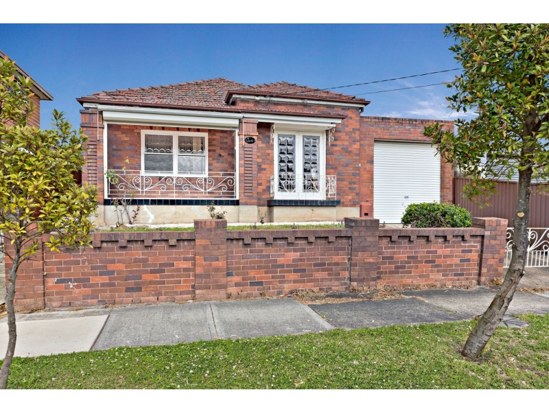 2 Alma Avenue, Campsie NSW 2194