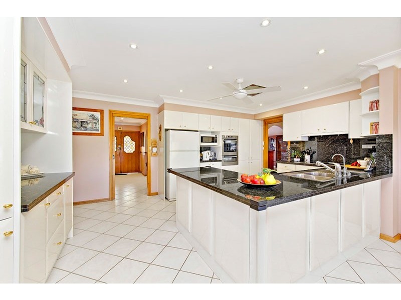 33 Gooden Drive, Baulkham Hills NSW 2153