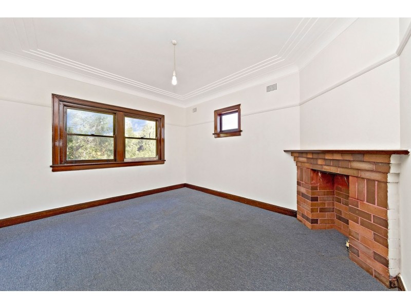 2/21 Albert Parade, Ashfield NSW 2131