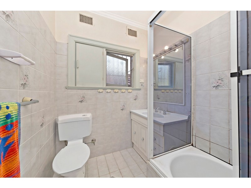 2/21 Albert Parade, Ashfield NSW 2131